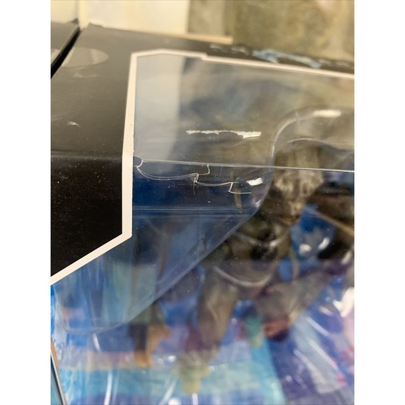 DC Multiverse Aquaman and Lost Kingdom Stealth Suit 12" W/ Sunken Citadel Pirate - Picture 7 of 9